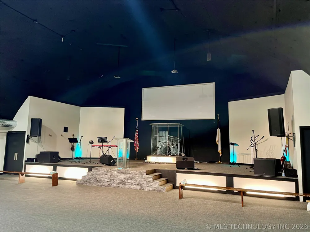 2710 S Cherokee Drive Muskogee, OK 74403