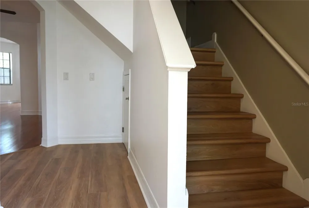 316 34TH AVENUE St Petersburg, FL 33704