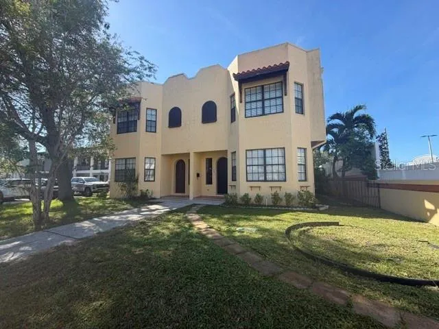 316 34TH AVENUE St Petersburg, FL 33704