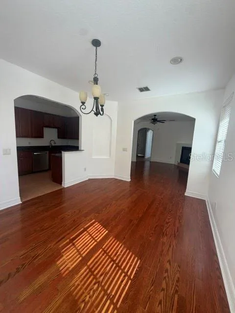 316 34TH AVENUE St Petersburg, FL 33704
