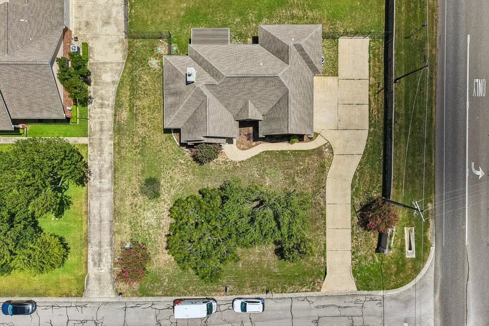 100 Grove Lane Buda, TX 78610