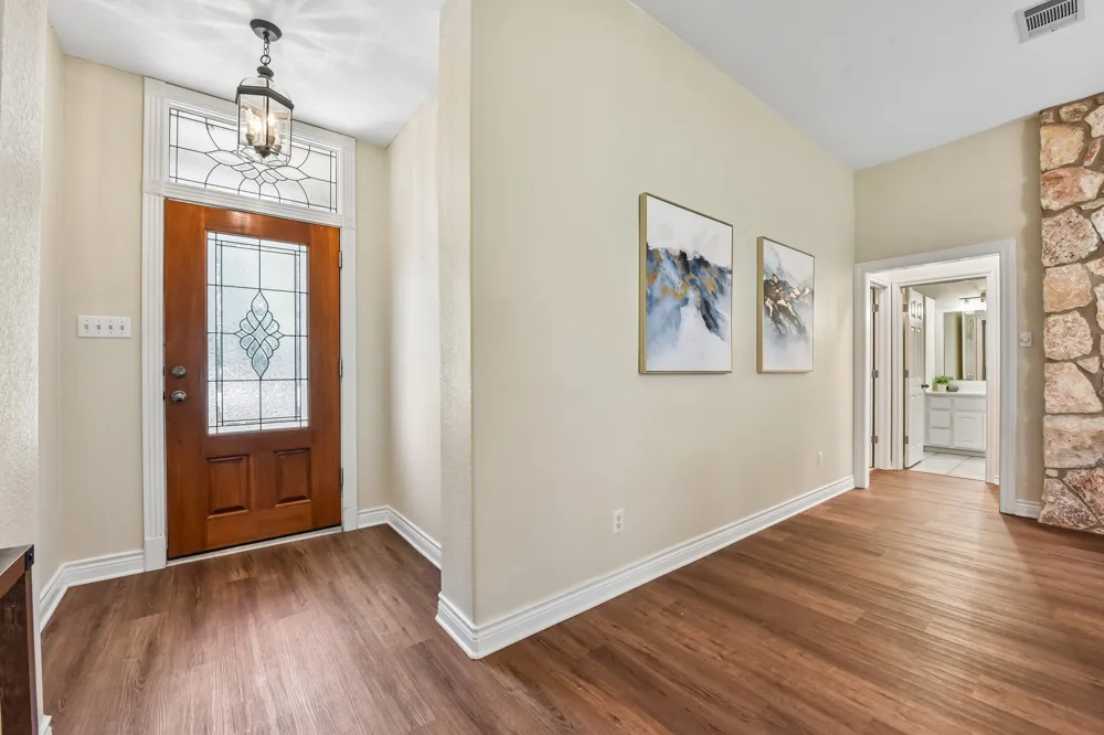 100 Grove Lane Buda, TX 78610
