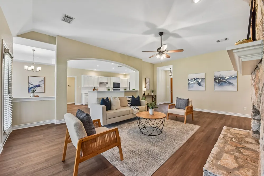 100 Grove Lane Buda, TX 78610