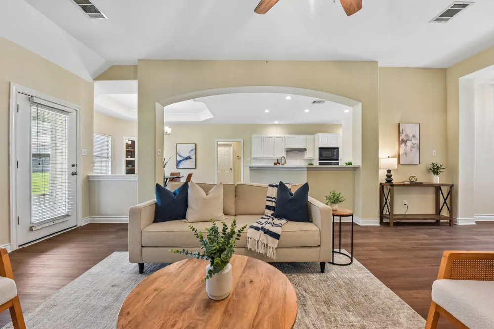 100 Grove Lane Buda, TX 78610
