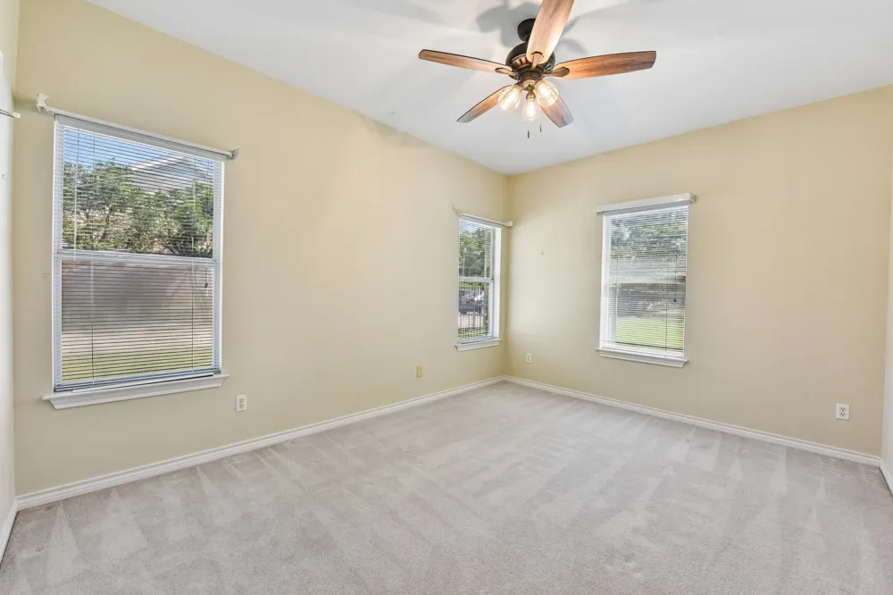 100 Grove Lane Buda, TX 78610