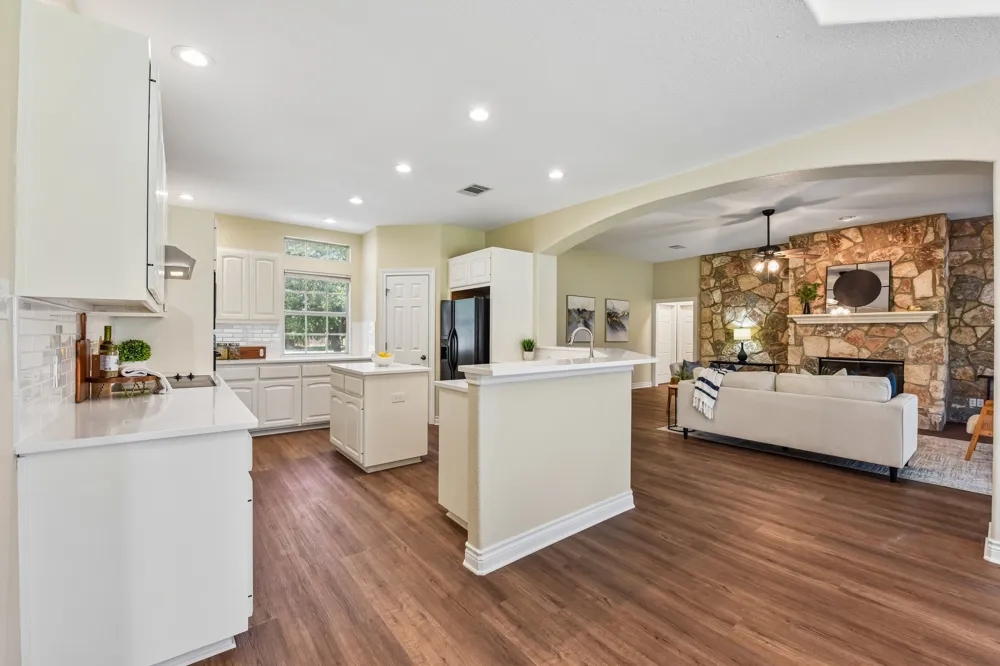 100 Grove Lane Buda, TX 78610