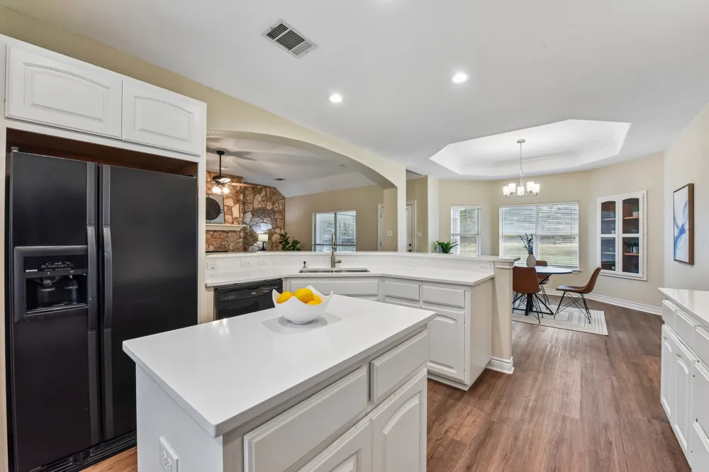 100 Grove Lane Buda, TX 78610