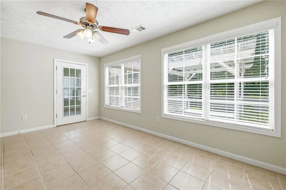 304 Victory Circle Commerce, GA 30529