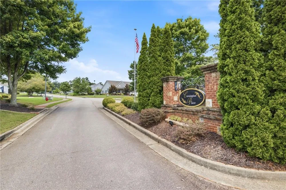 304 Victory Circle Commerce, GA 30529