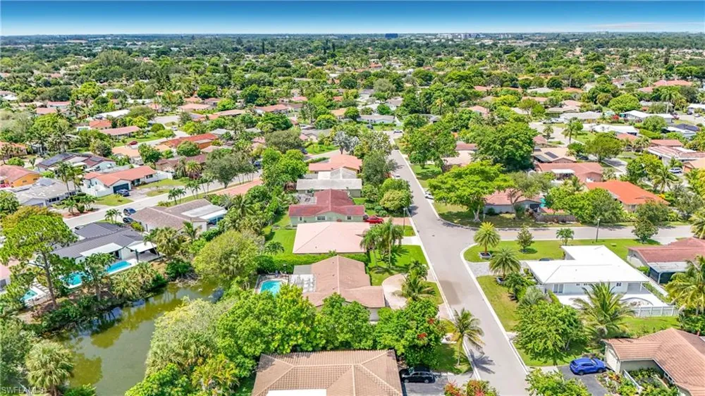 7511 42nd Drive NW Coral Springs, FL 33065