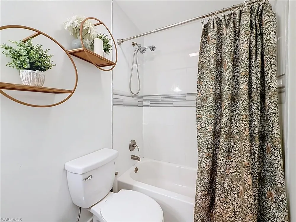 7511 42nd Drive NW Coral Springs, FL 33065