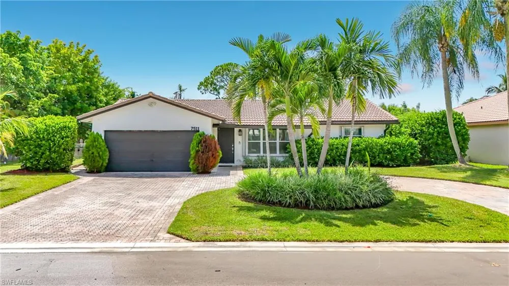 7511 42nd Drive NW Coral Springs, FL 33065