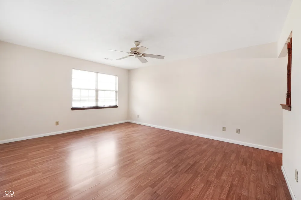 4960 Brookfield Drive Indianapolis, IN 46237