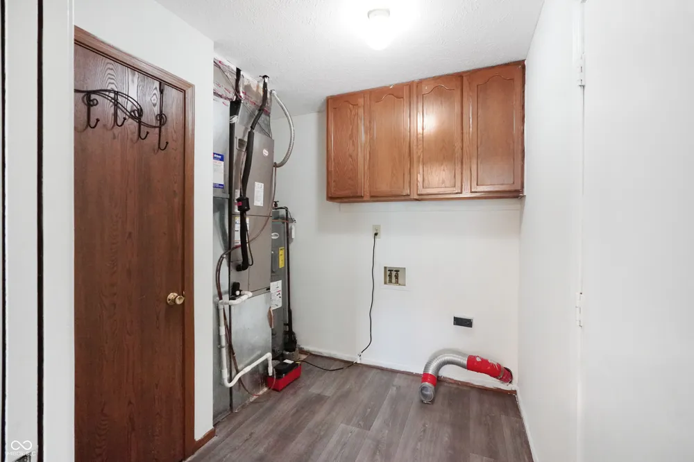 4960 Brookfield Drive Indianapolis, IN 46237