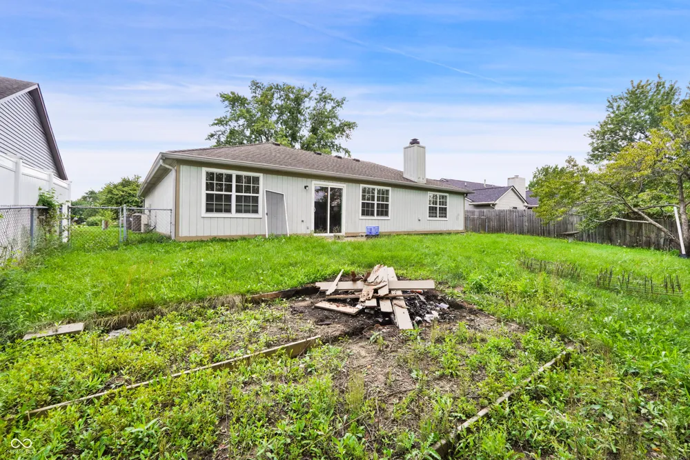 4960 Brookfield Drive Indianapolis, IN 46237