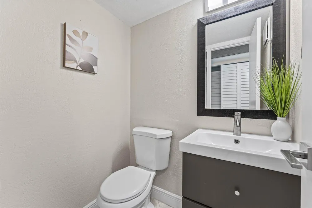 1015 Berkshire A Deerfield Beach, FL 33442