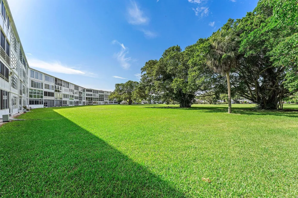 1015 Berkshire A Deerfield Beach, FL 33442