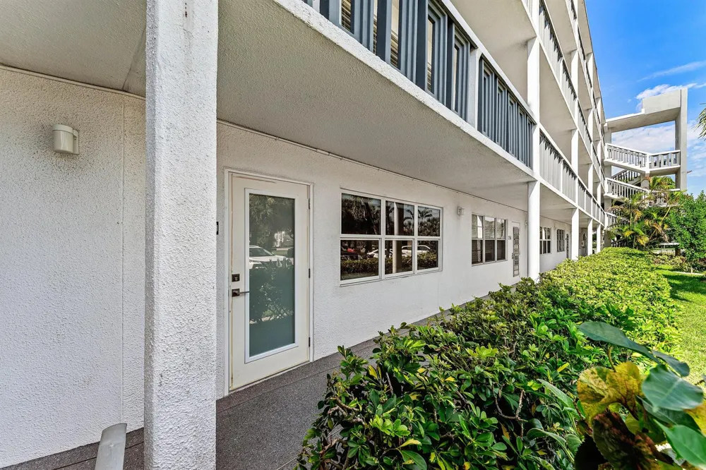 1015 Berkshire A Deerfield Beach, FL 33442