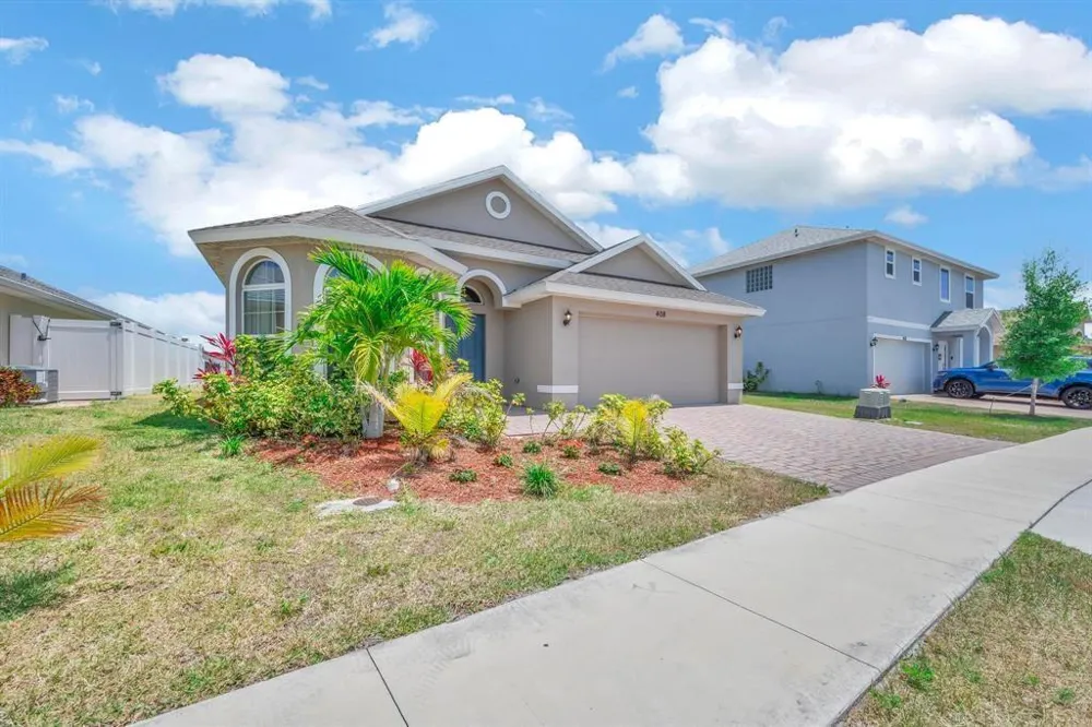 408 SEAFOAM CIRCLE Fort Pierce, FL 34945