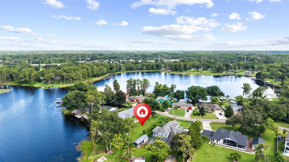 15916 WILLOWDALE ROAD Tampa, FL 33625