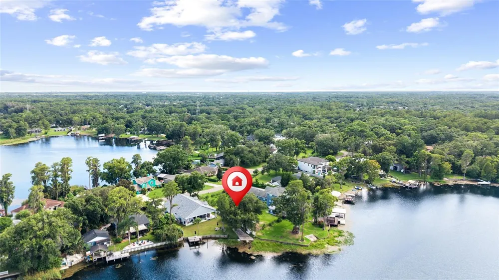15916 WILLOWDALE ROAD Tampa, FL 33625