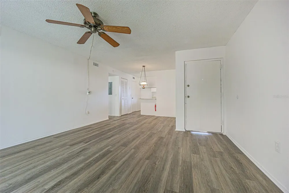 4215 EAST BAY DRIVE #1105B Clearwater, FL 33764