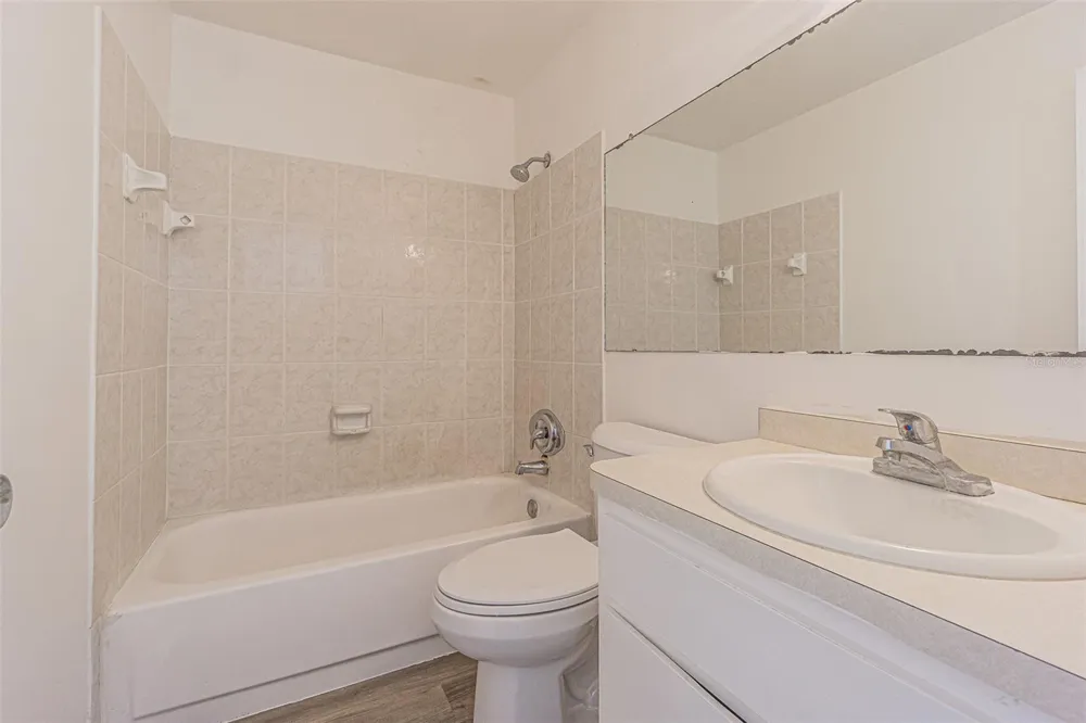 4215 EAST BAY DRIVE #1105B Clearwater, FL 33764