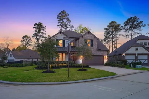 203 Terrain View Ct