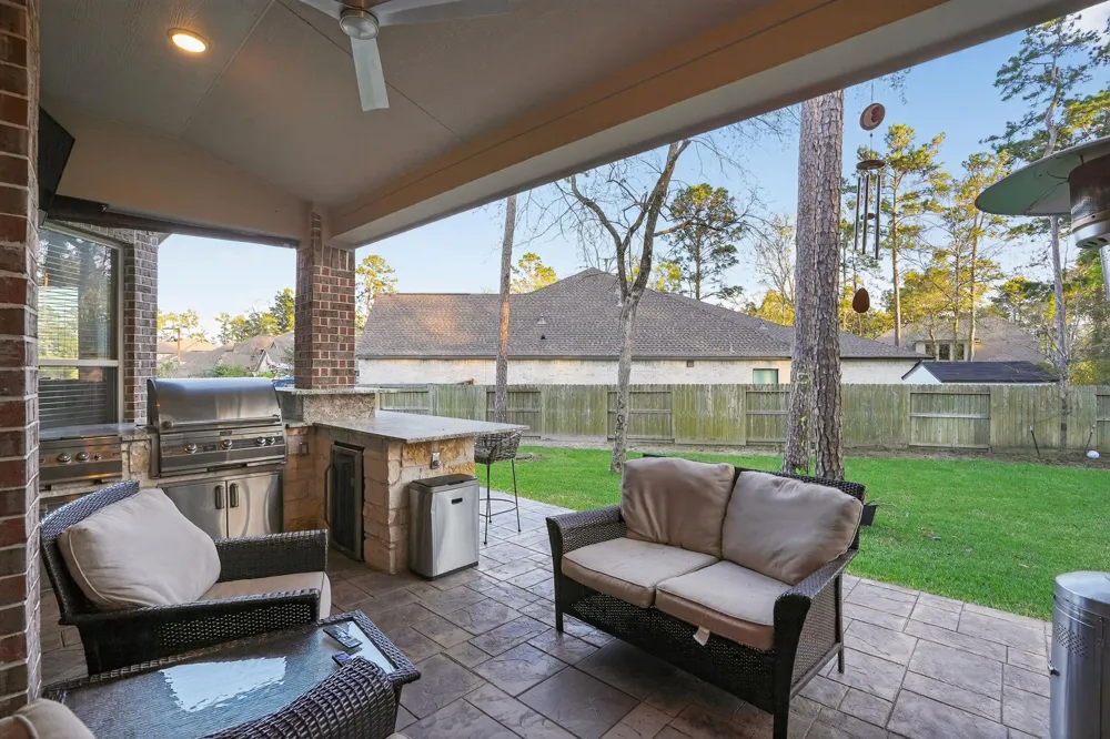 203 Terrain View Ct Willis, TX 77318