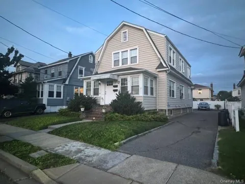 19 High Street