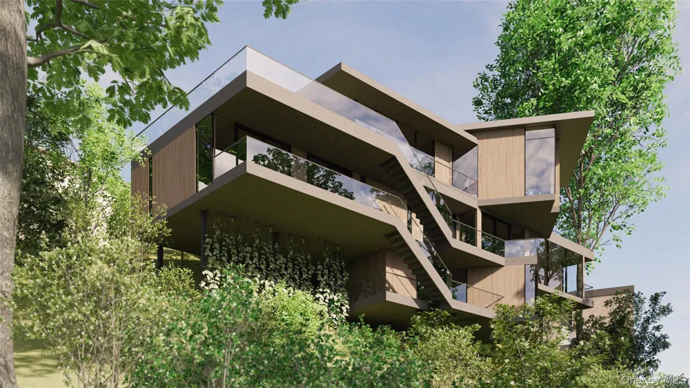 91 Fernwood Lane Flower Hill, NY 11576