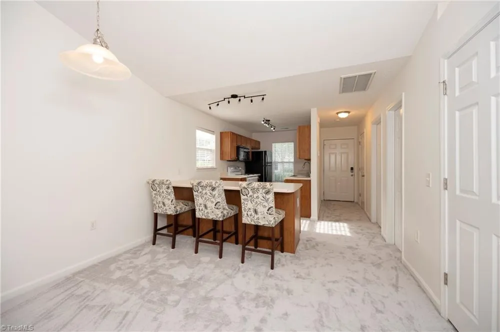 3273 Hyde Place Circle Winston-Salem, NC 27103