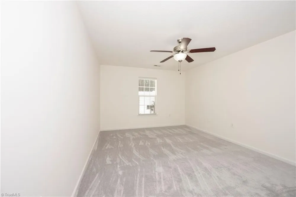3273 Hyde Place Circle Winston-Salem, NC 27103