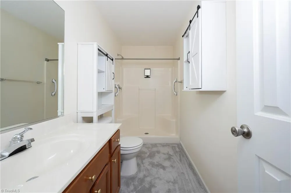 3273 Hyde Place Circle Winston-Salem, NC 27103