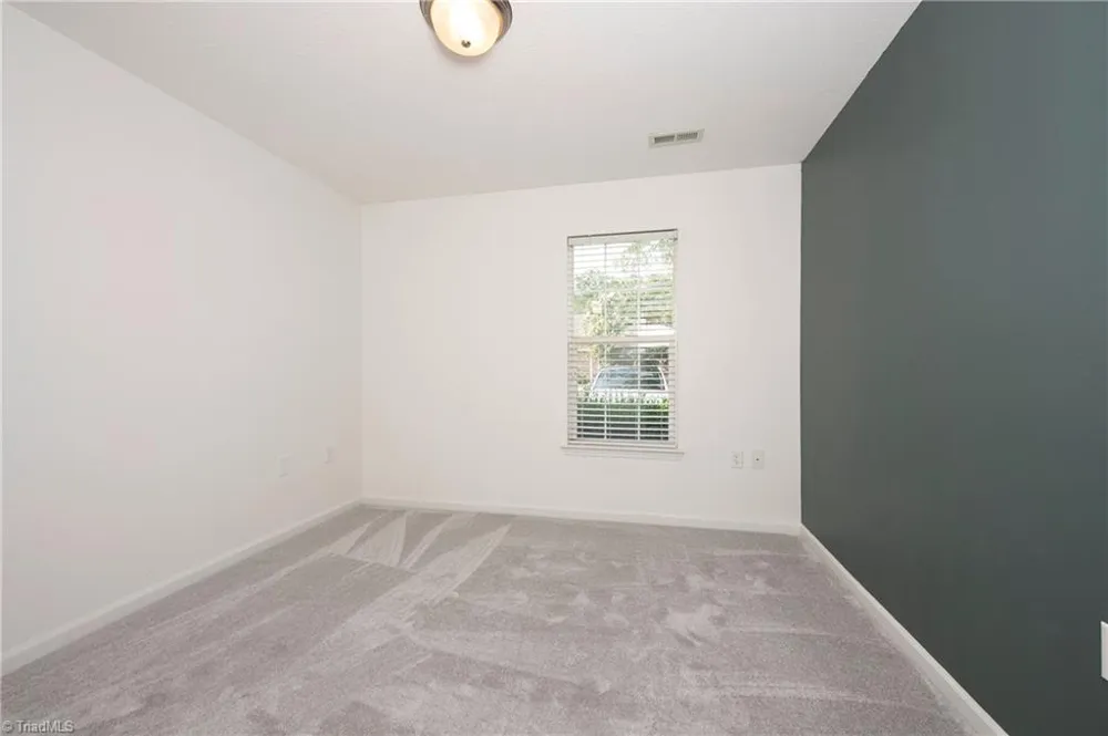 3273 Hyde Place Circle Winston-Salem, NC 27103