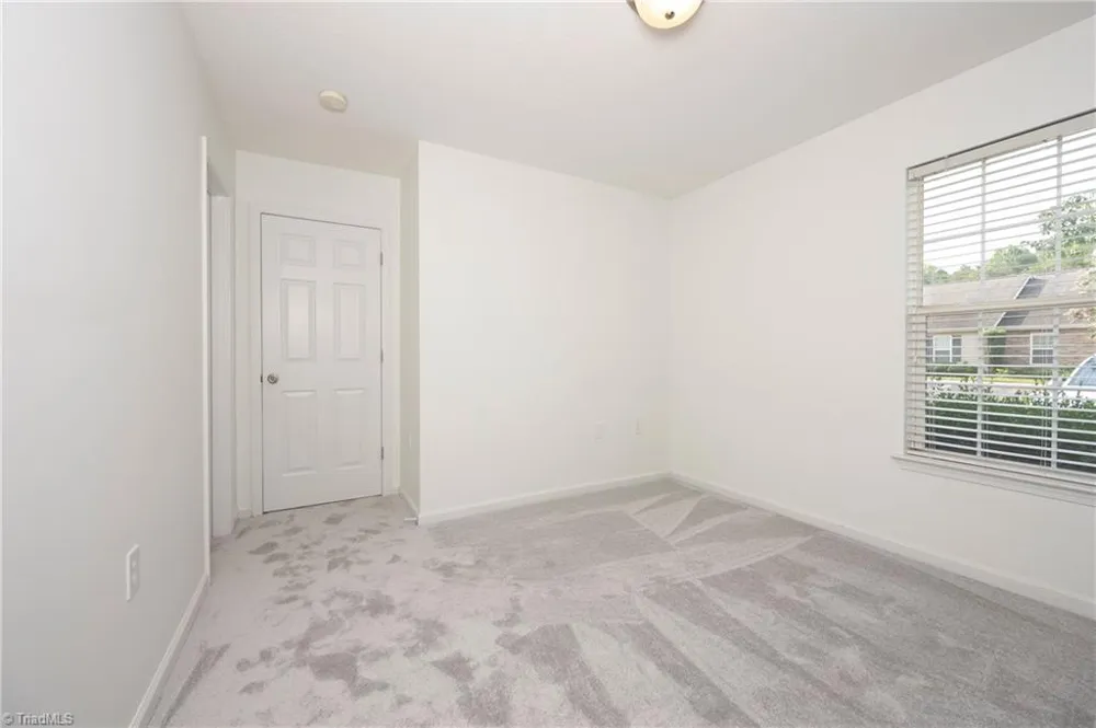 3273 Hyde Place Circle Winston-Salem, NC 27103