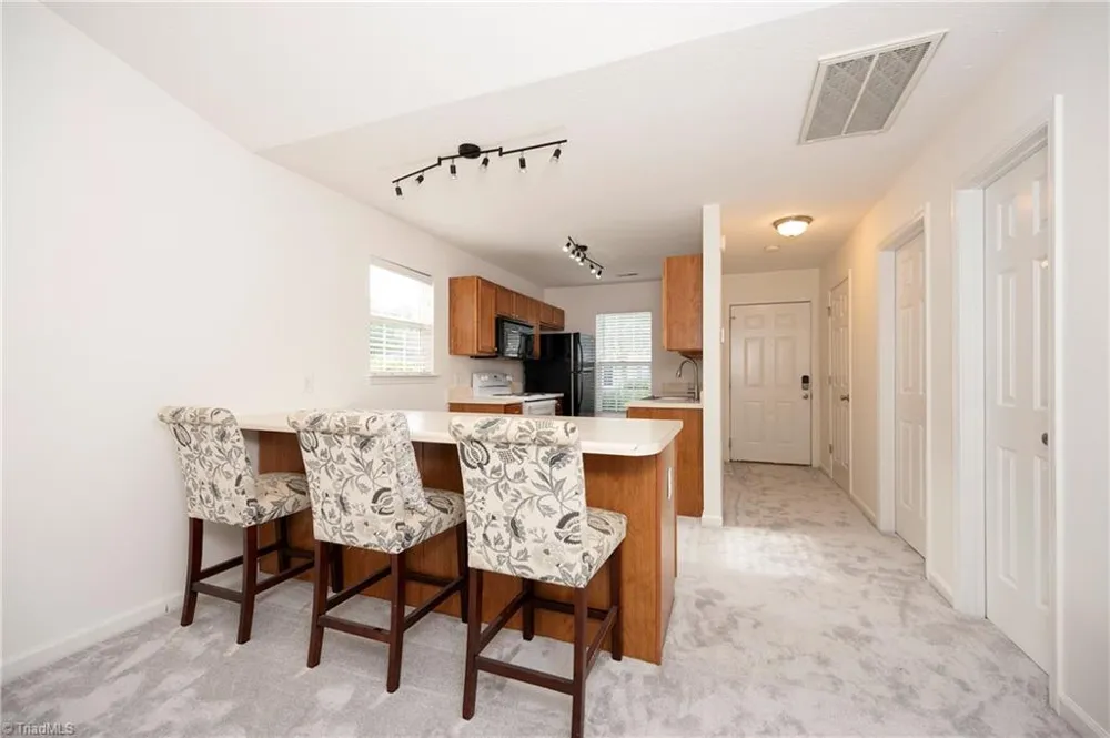 3273 Hyde Place Circle Winston-Salem, NC 27103