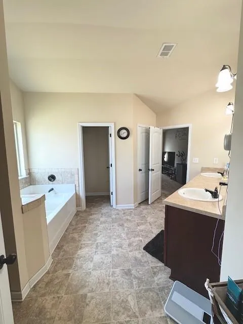 4163 Potomac Walk Court Loganville, GA 30052
