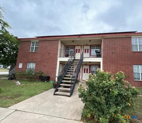 1407 Dugger Circle #C