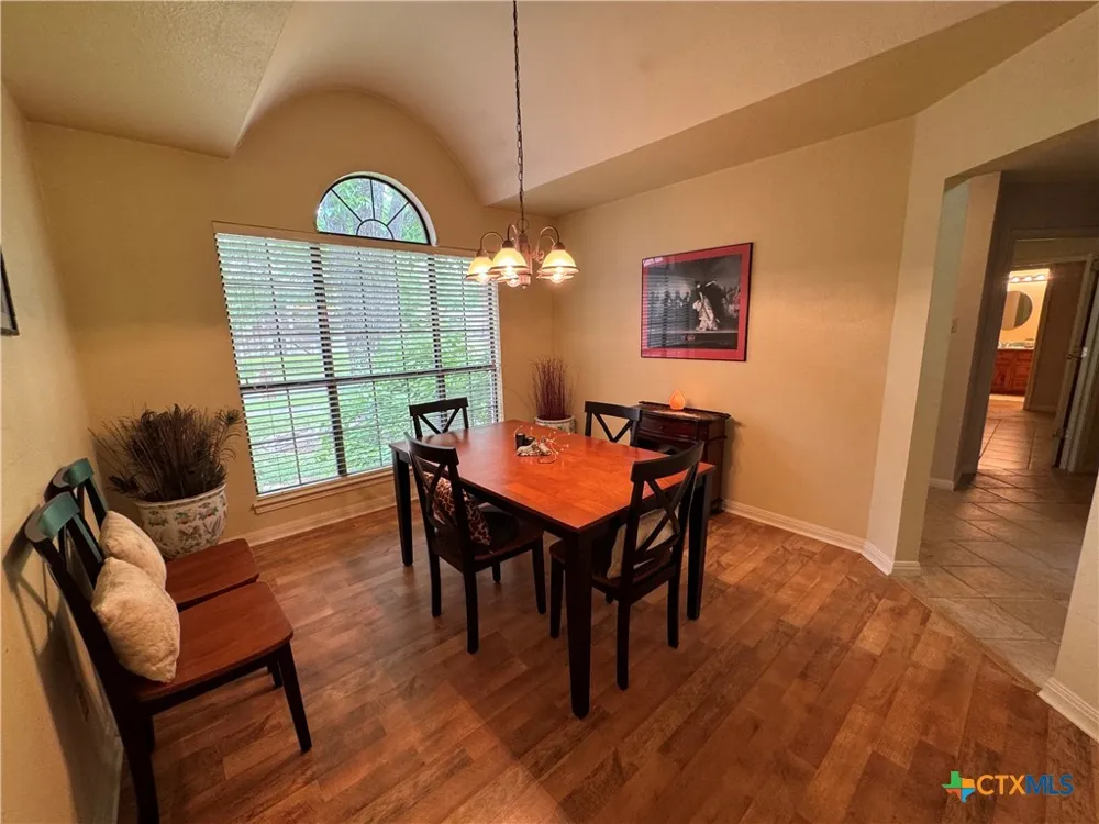 433 Las Brisas Boulevard Seguin, TX 78155