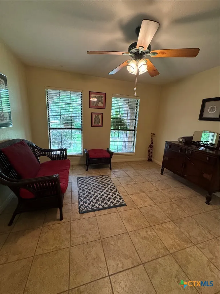 433 Las Brisas Boulevard Seguin, TX 78155
