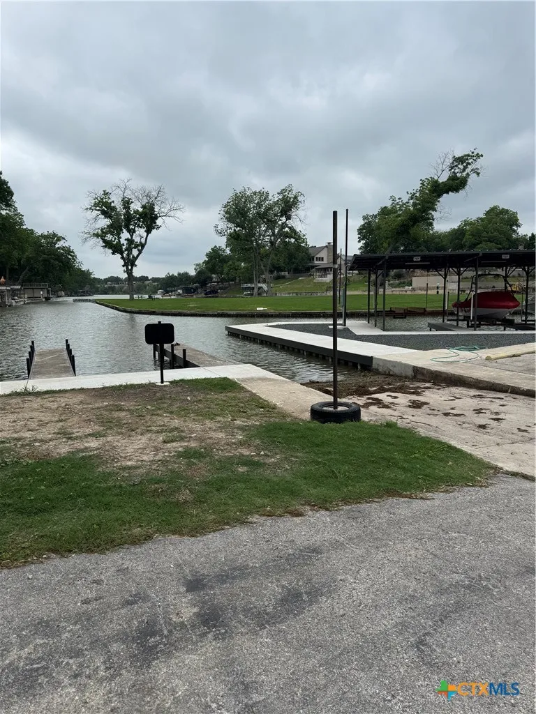 433 Las Brisas Boulevard Seguin, TX 78155
