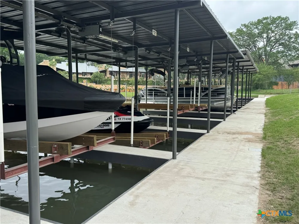 433 Las Brisas Boulevard Seguin, TX 78155