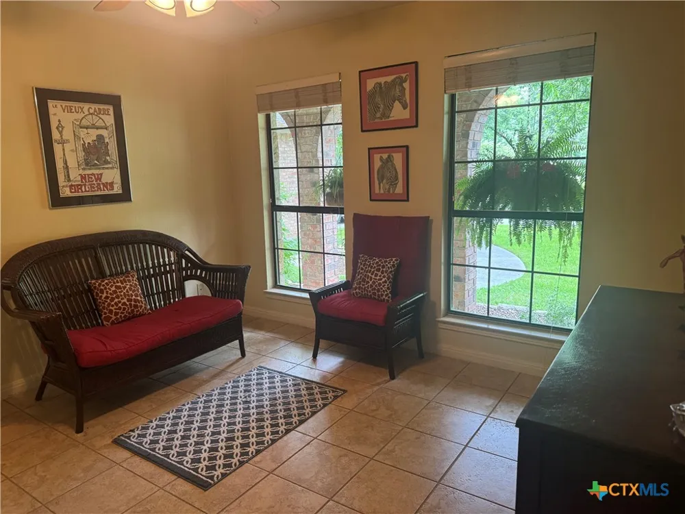 433 Las Brisas Boulevard Seguin, TX 78155