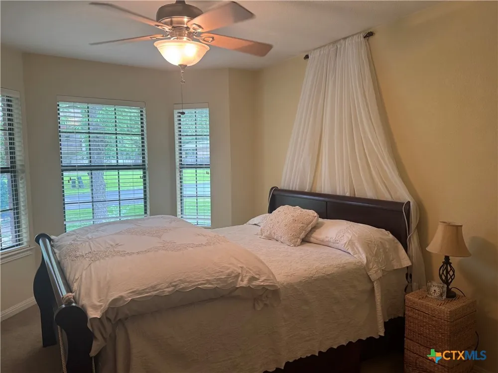 433 Las Brisas Boulevard Seguin, TX 78155