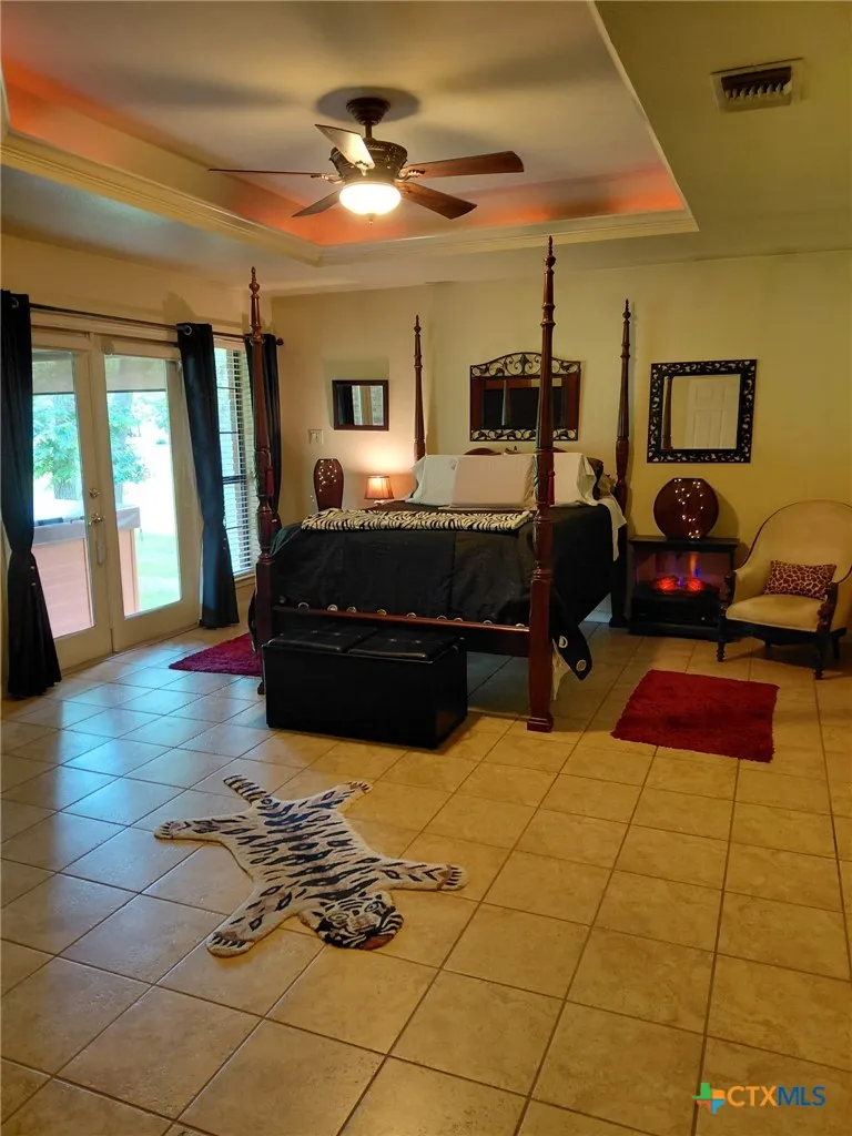 433 Las Brisas Boulevard Seguin, TX 78155