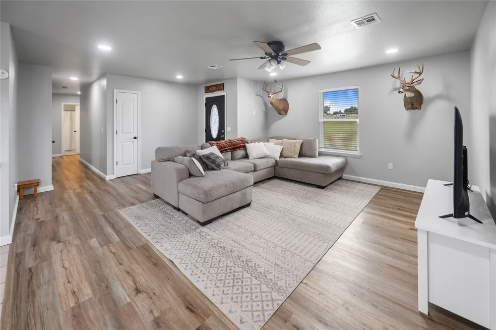 4420 W 580 Chouteau, OK 74337