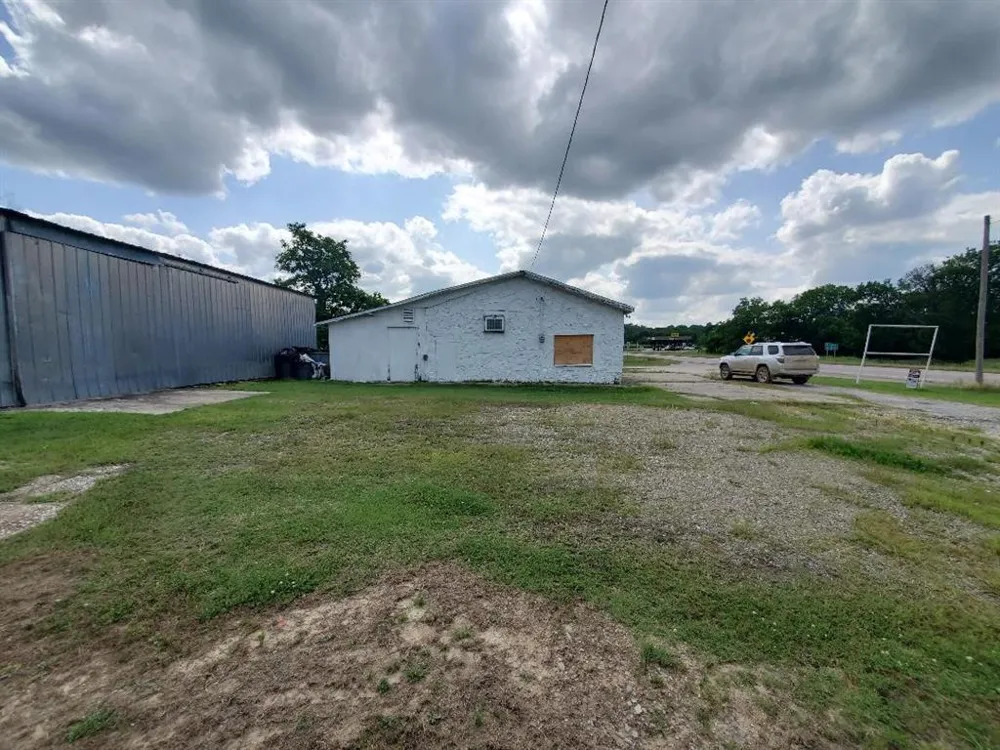 225 E Columbia Street Okemah, OK 74859