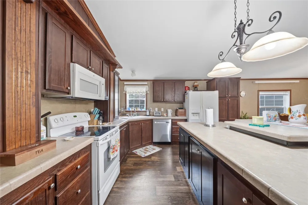8557 Frankoma Road Tulsa, OK 74131