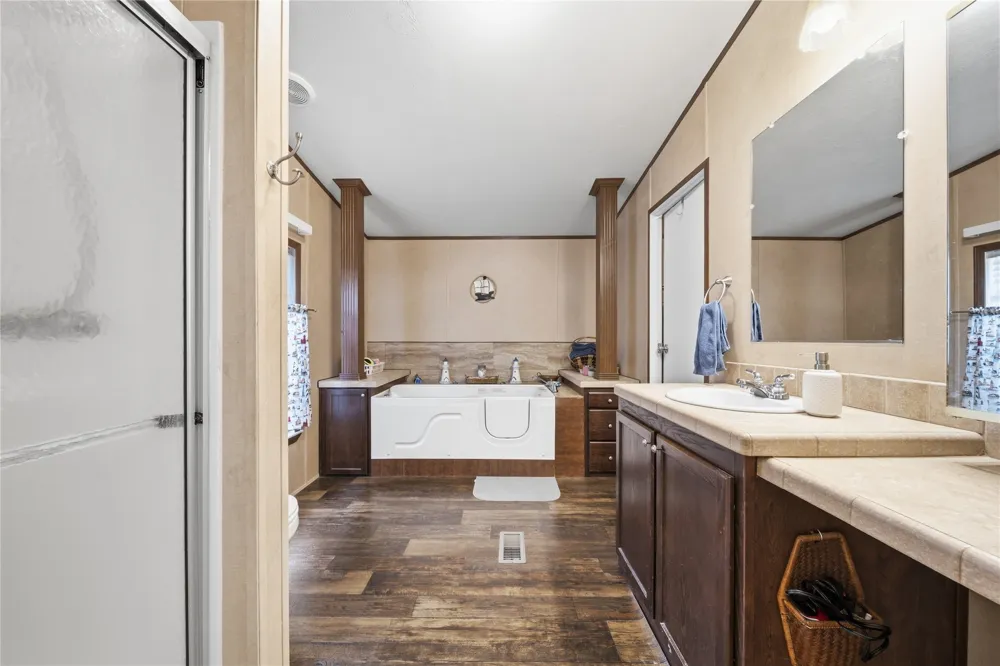 8557 Frankoma Road Tulsa, OK 74131